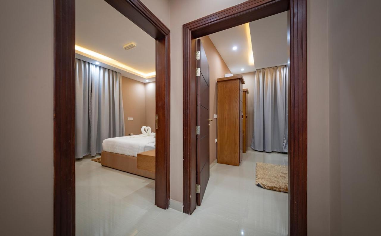 Red-5 - Al Safa Suites Apartament *