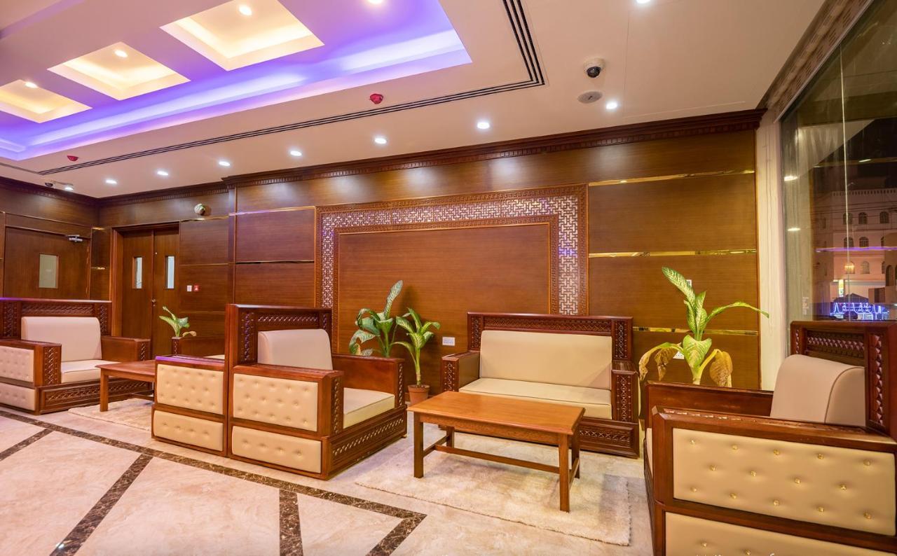 Red-5 - Al Safa Suites